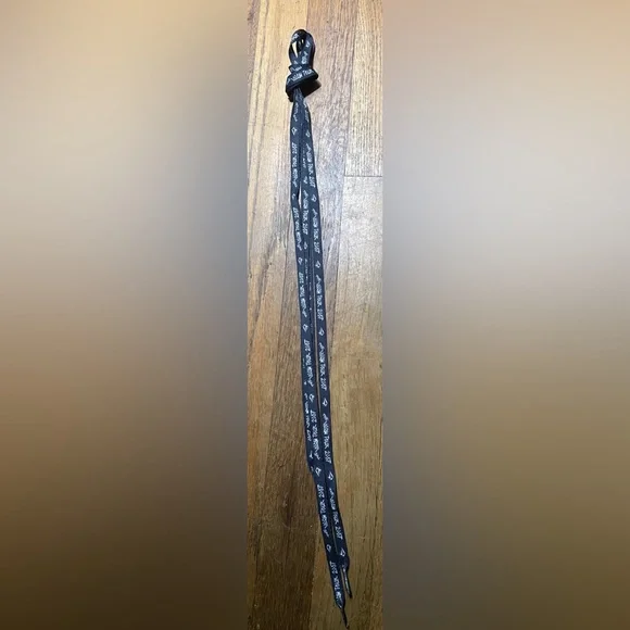 NWOT Vintage The Volcom Tour 2007 Shoelaces - Picture 8 of 8